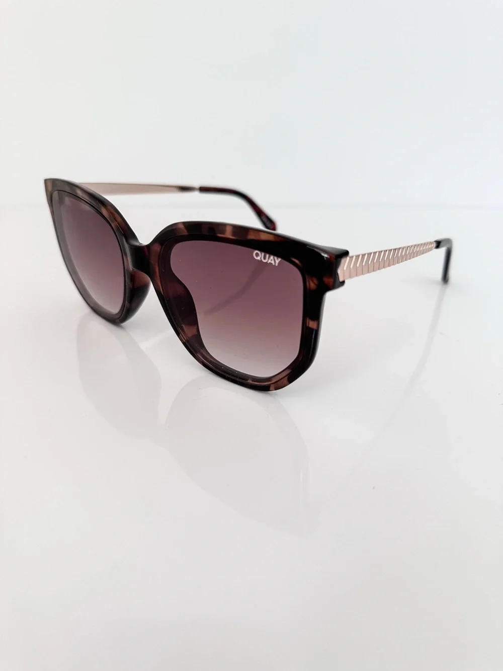 Quay Australia Tortoise Cat Eye Sunglasses Rose Gold Classic Coastal Minimalist